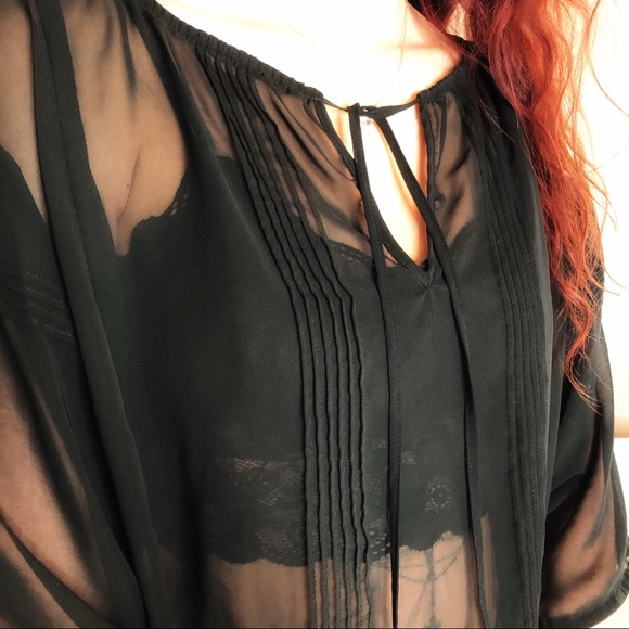 Solddd Outtt - Picture 3 of 4